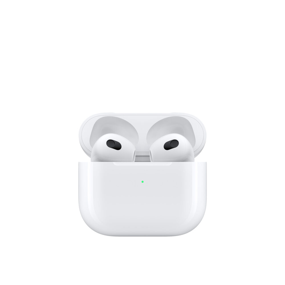 Apple-AirPods-3rd-generation-with-Lightning-Charging-Case-4